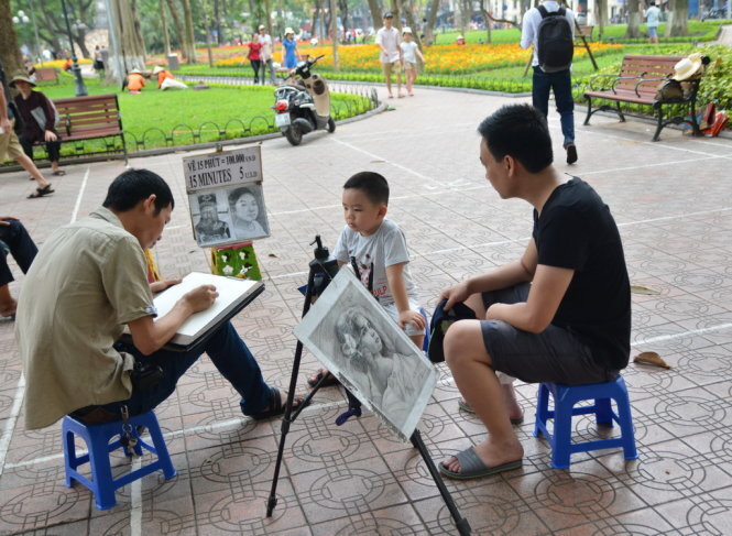 Portrait Drawing: A Cultural Highlight of Hanoi’s Pedestrian Street